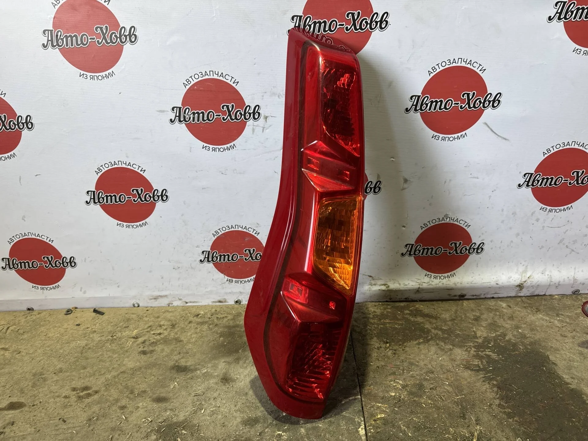 Фонарь задний левый Nissan X-Trail T31