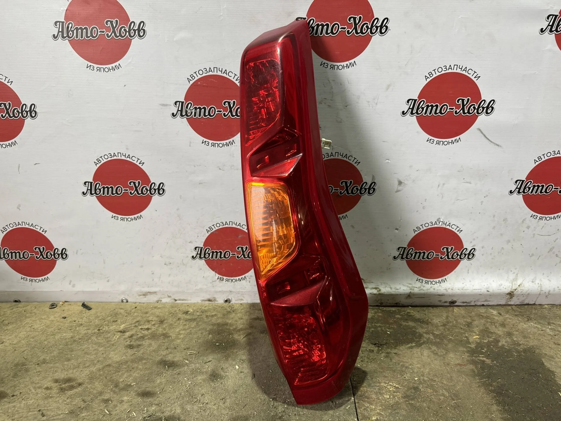 Фонарь задний правый Nissan X-Trail T31