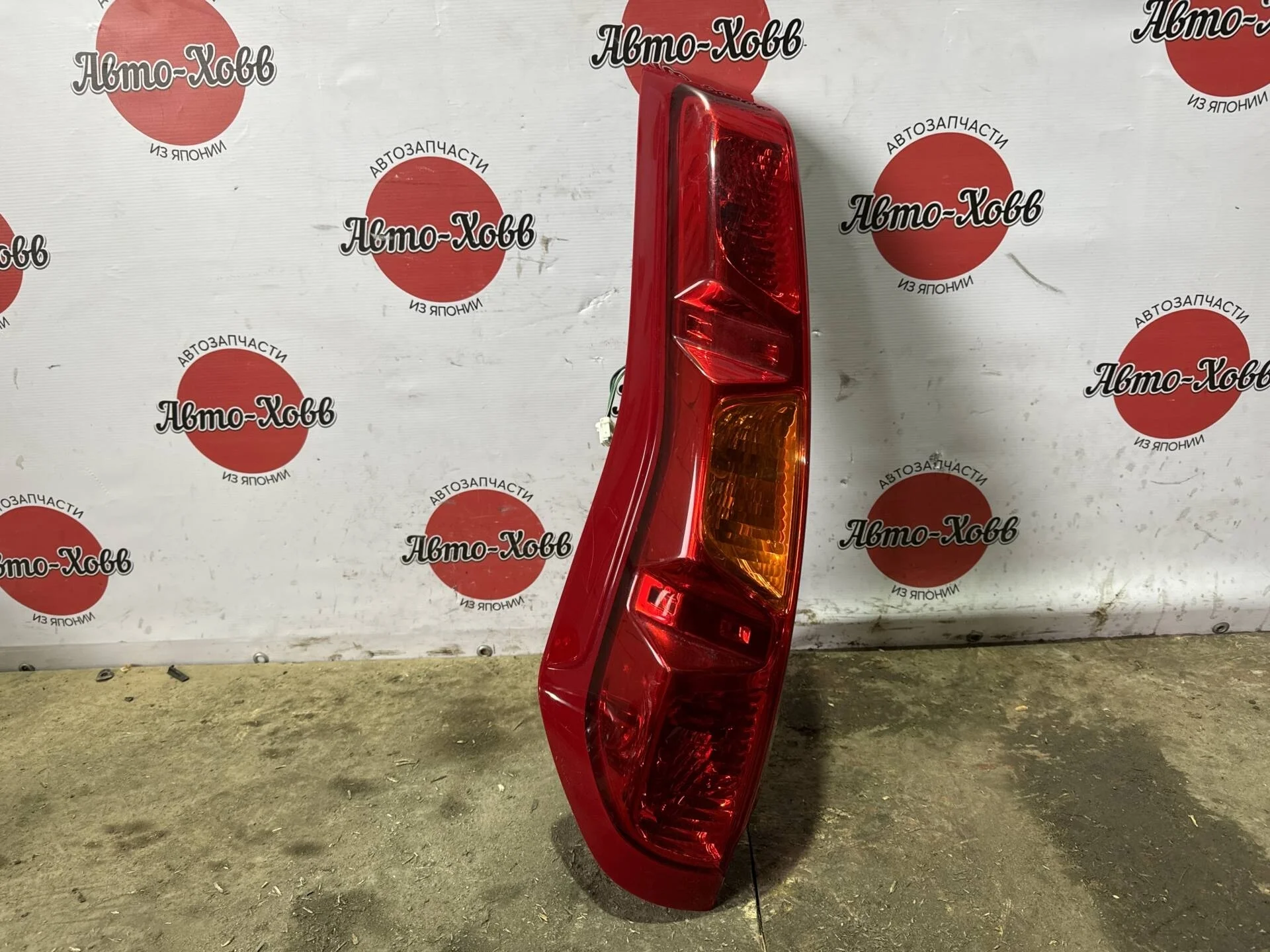 Фонарь задний левый Nissan X-Trail T31