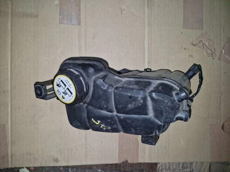 Бачок расширительный VOLVO V70 2010 BW