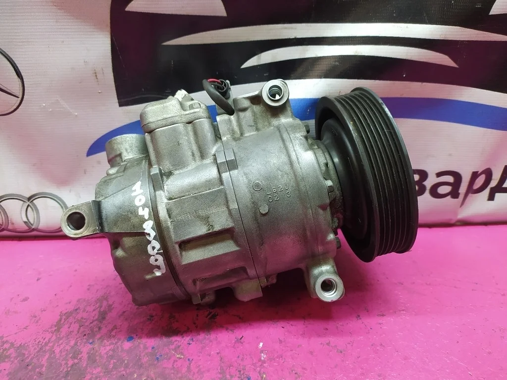 Компрессор кондиционера Audi A6 C7 3,0 4G0260805A