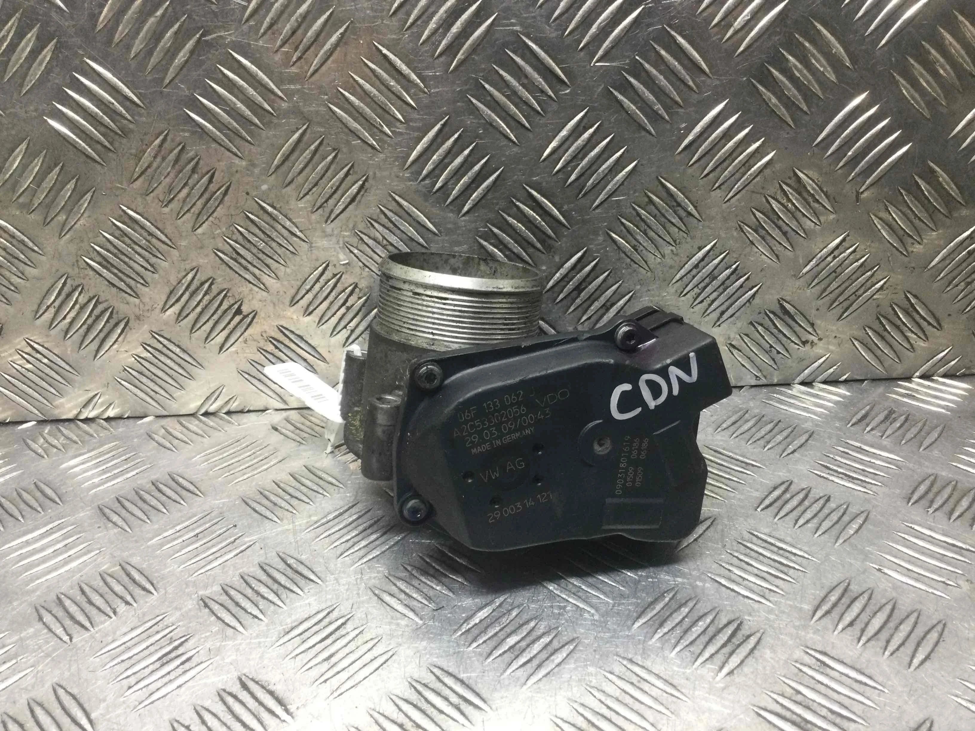 Заслонка дроссельная Audi A5 8T (2007-2011) бензин 2.0 i Механика Седан