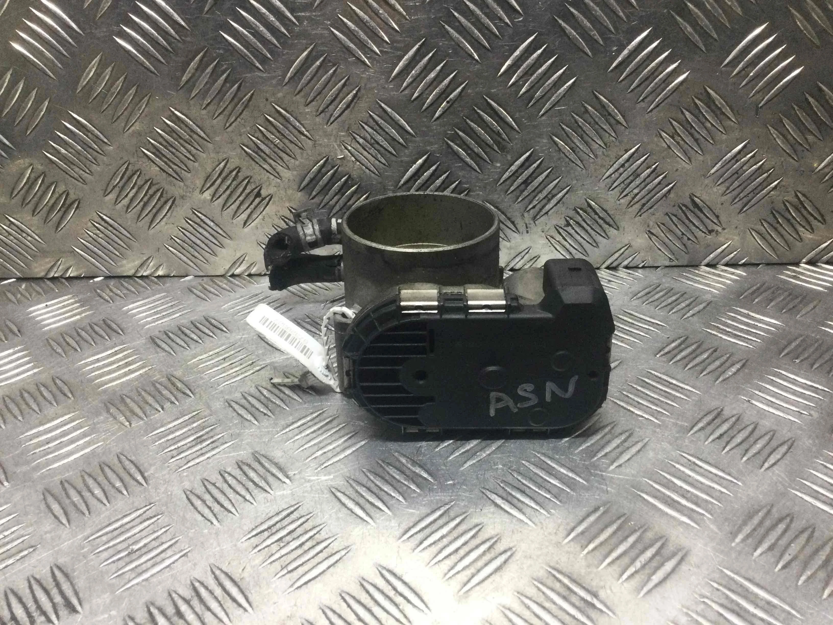 Заслонка дроссельная Audi A6 C6/4F (2004-2008) бензин 3.0 i Автомат Седан