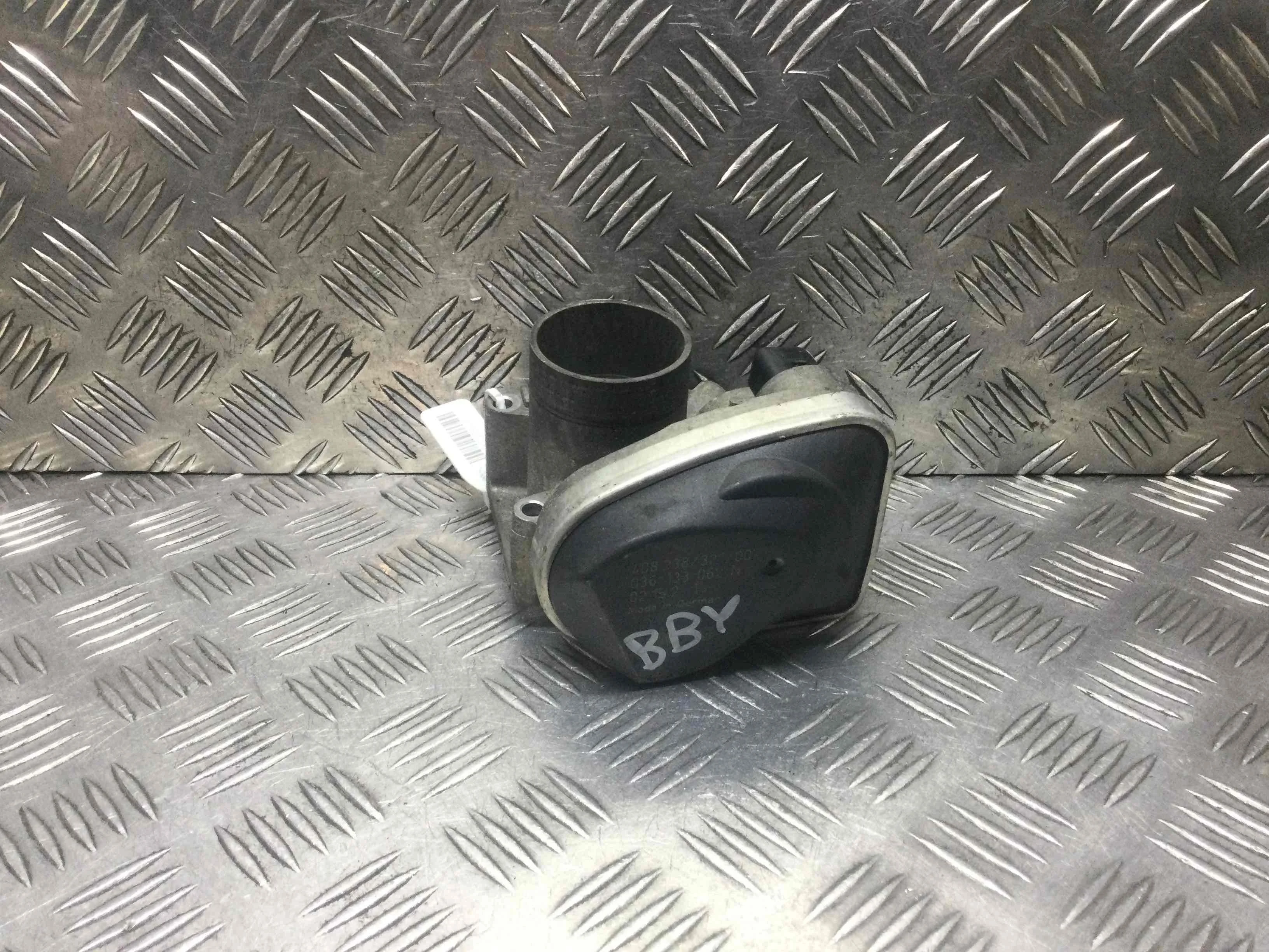 Заслонка дроссельная Volkswagen Polo 4 поколение (2001-2005) бензин 1.4 i Механика Х/б