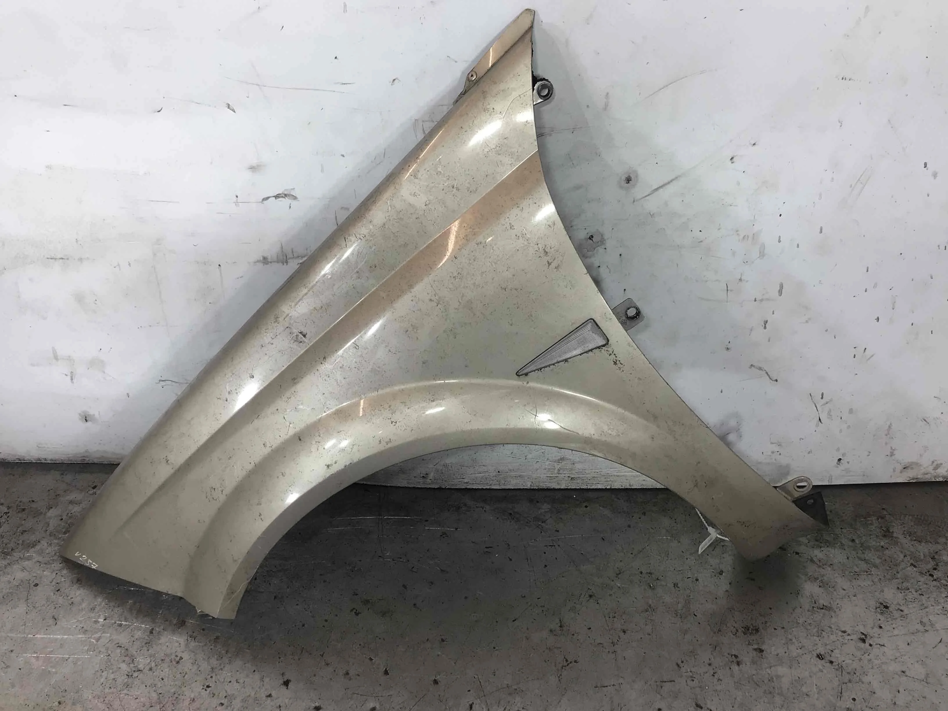 Крыло переднее левое Renault Megane 2 поколение (2002-2006) дизель 1.9 dCi Механика Кабриолет