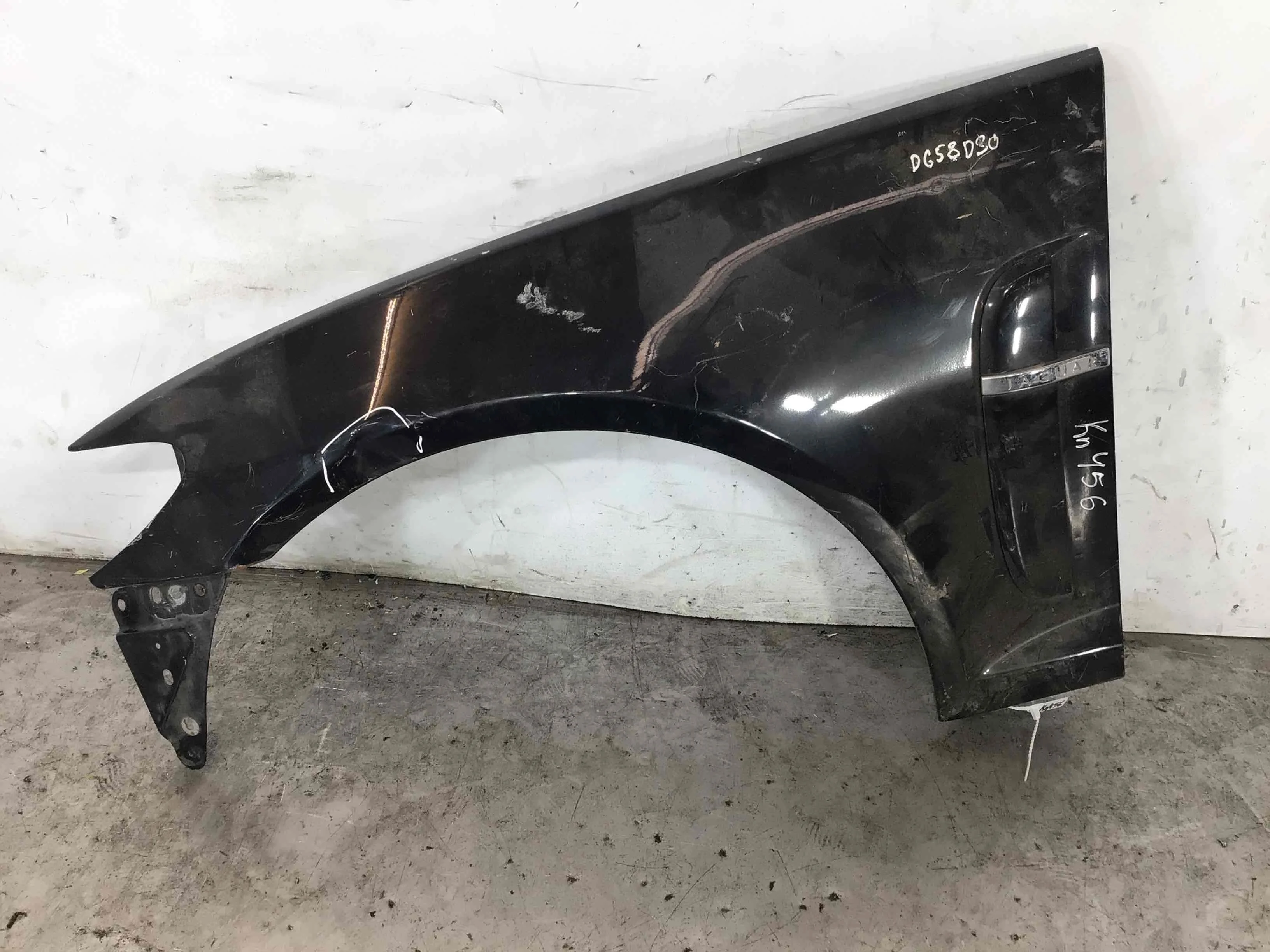 Крыло переднее левое Jaguar XF X250 (2007-2011) дизель 2.7 TDI Автомат Седан