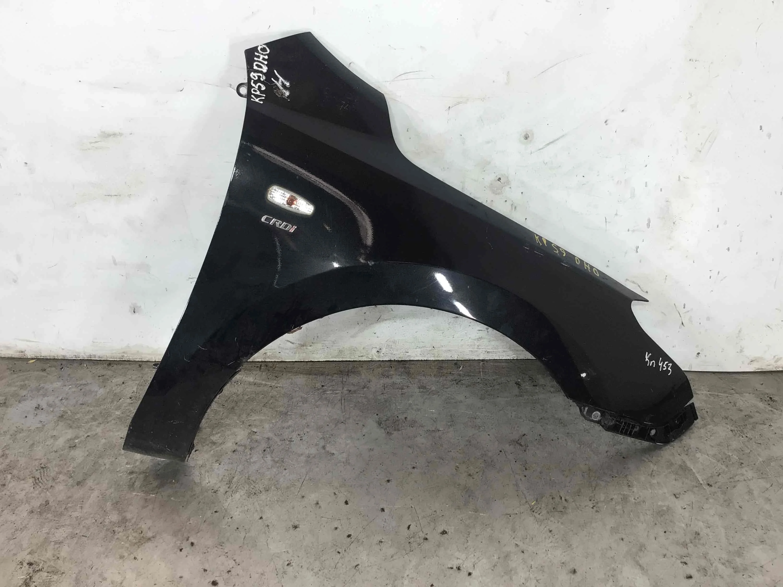 Крыло переднее правое Hyundai i30 1 поколение (2007-2010) дизель 1.6 CRDi Механика Х/б