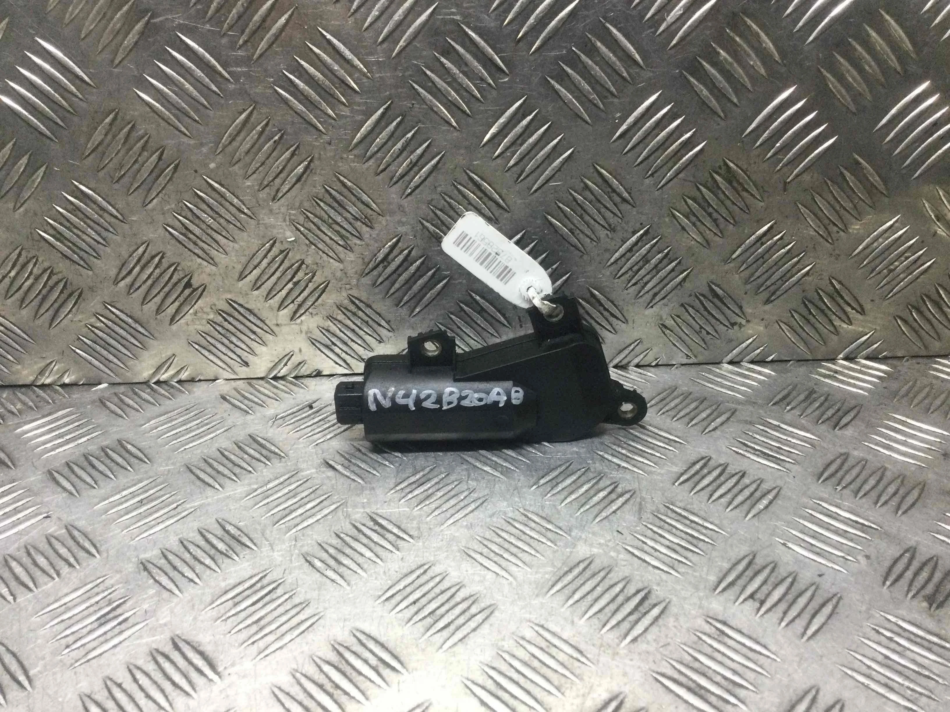 Сервопривод заслонок впускного коллектора BMW 3-Series 3-Series E46 1998 - 2006 бензин 2.0 i Механика Седан