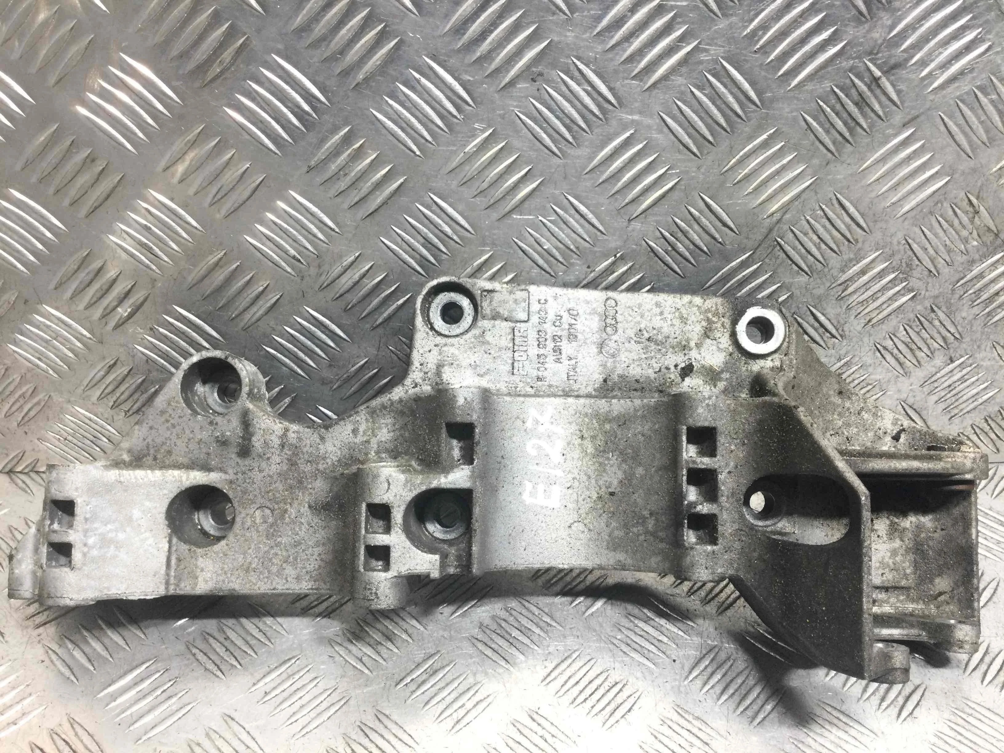 Кронштейн генератора Ford Galaxy 1 поколение [рестайлинг] (2001-2006) дизель 1.9 TDI Механика Минивэн