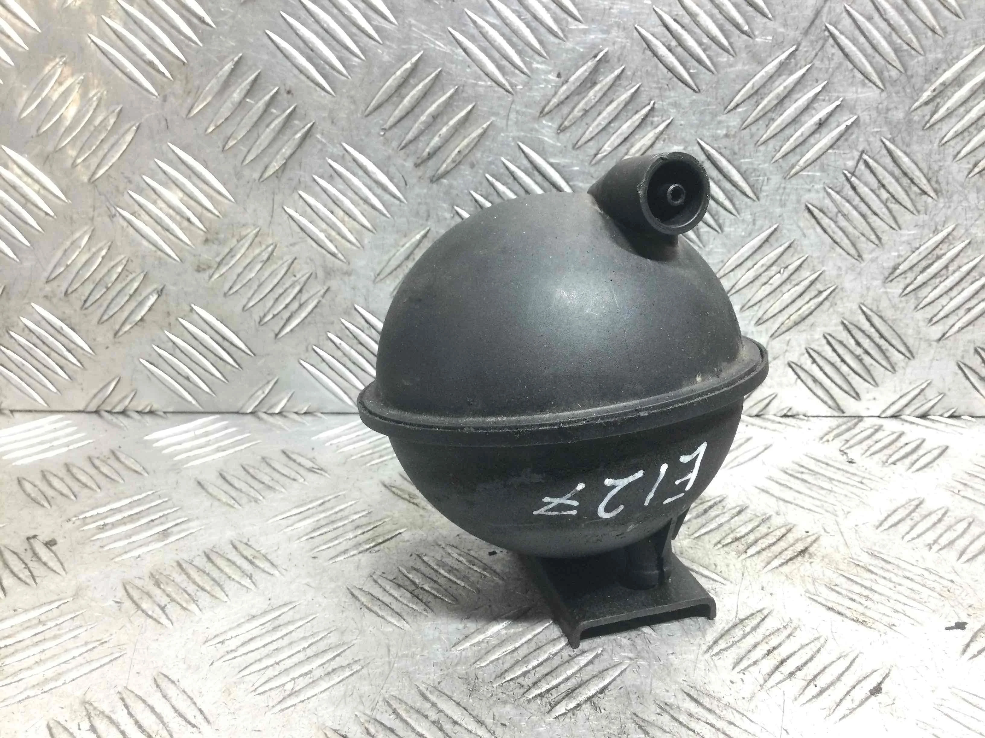 Вакуумный ресивер Ford Galaxy 1 поколение [рестайлинг] (2001-2006) дизель 1.9 TDI Механика Минивэн