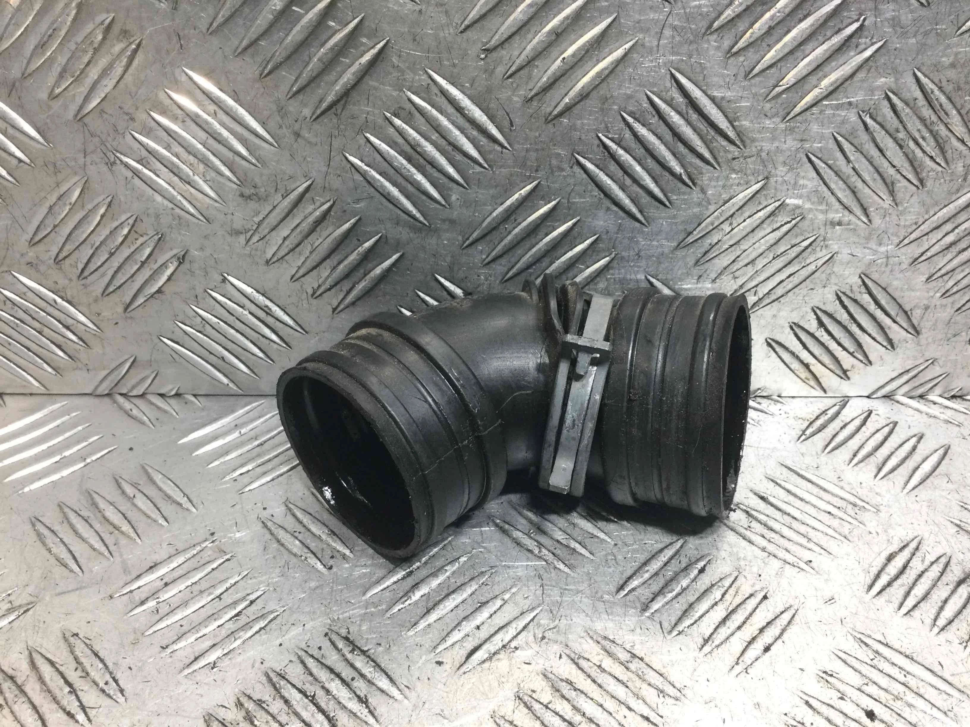 Патрубок воздушного фильтра Volkswagen Touran 1 поколение [рестайлинг] (2006-2010) бензин 1.4 i DSG Минивэн