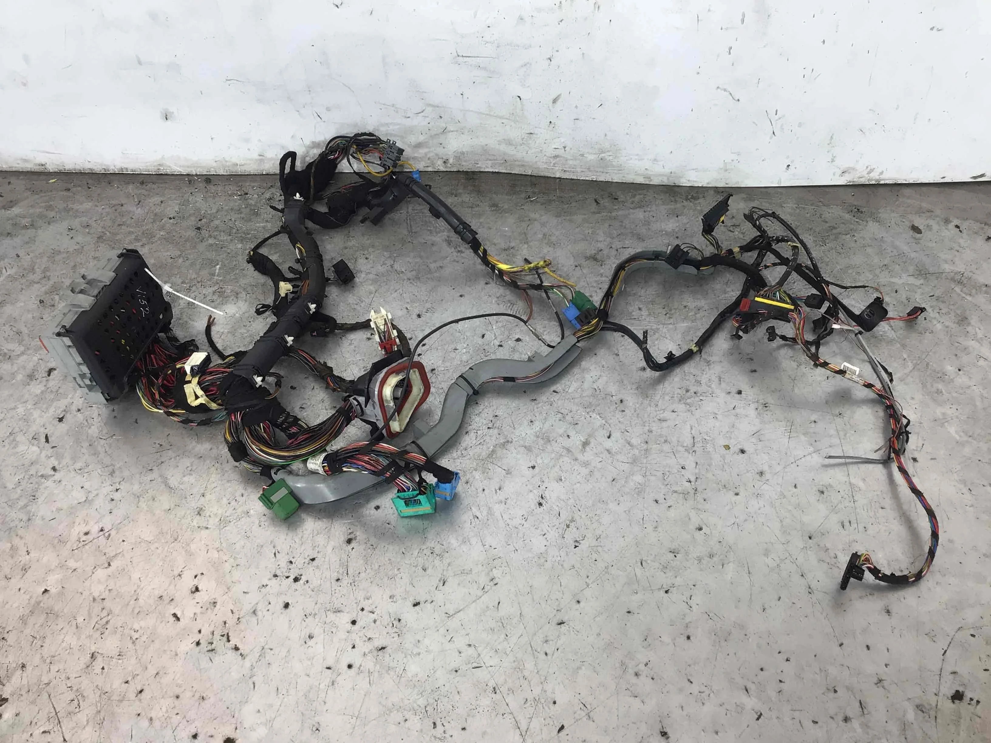 Проводка салона Opel Zafira A (1999-2003) бензин 2.2 i Автомат Минивэн