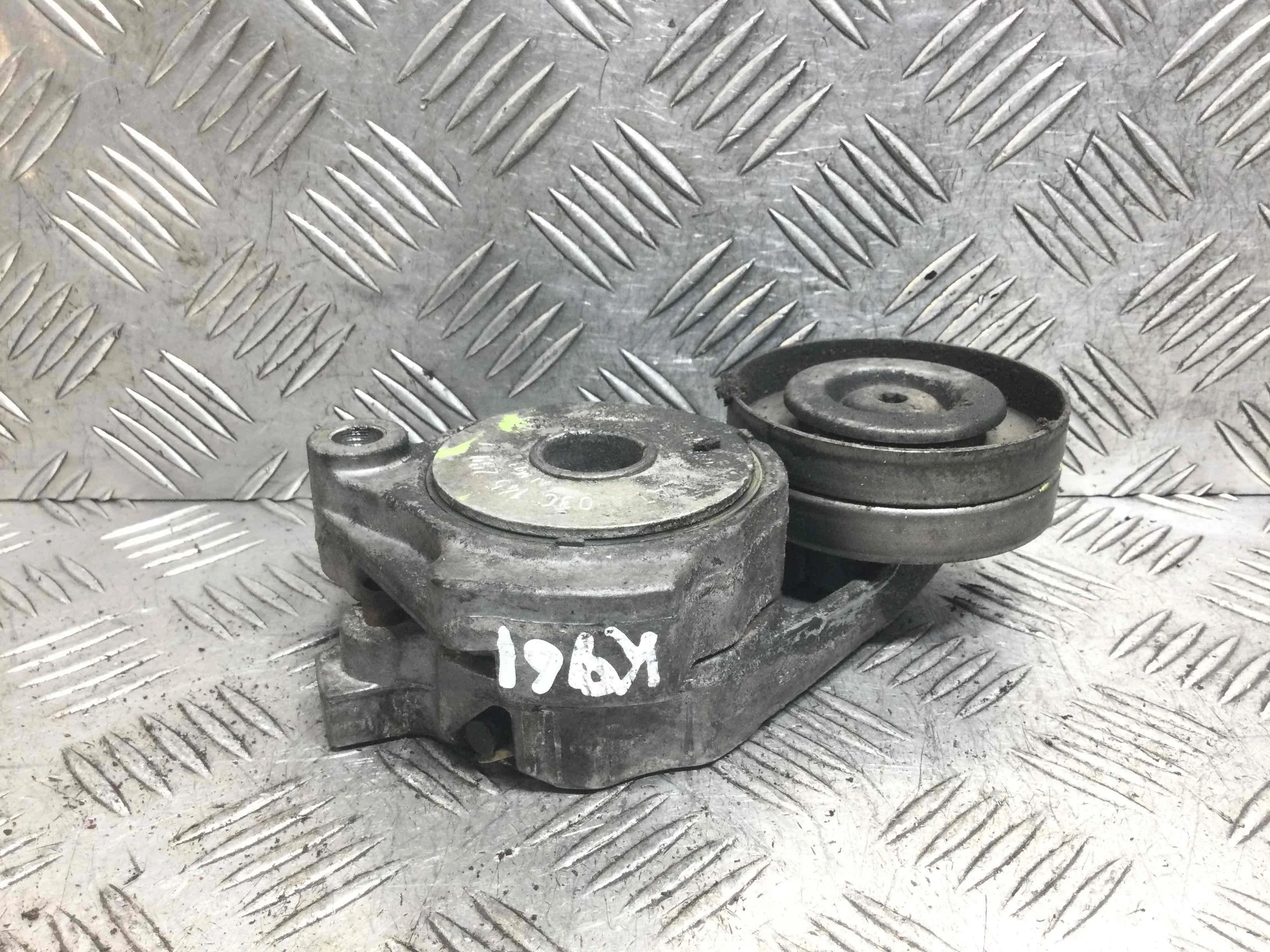 Натяжитель ремня генератора Volkswagen Touran 1 поколение [рестайлинг] (2006-2010) бензин 1.4 i DSG Минивэн