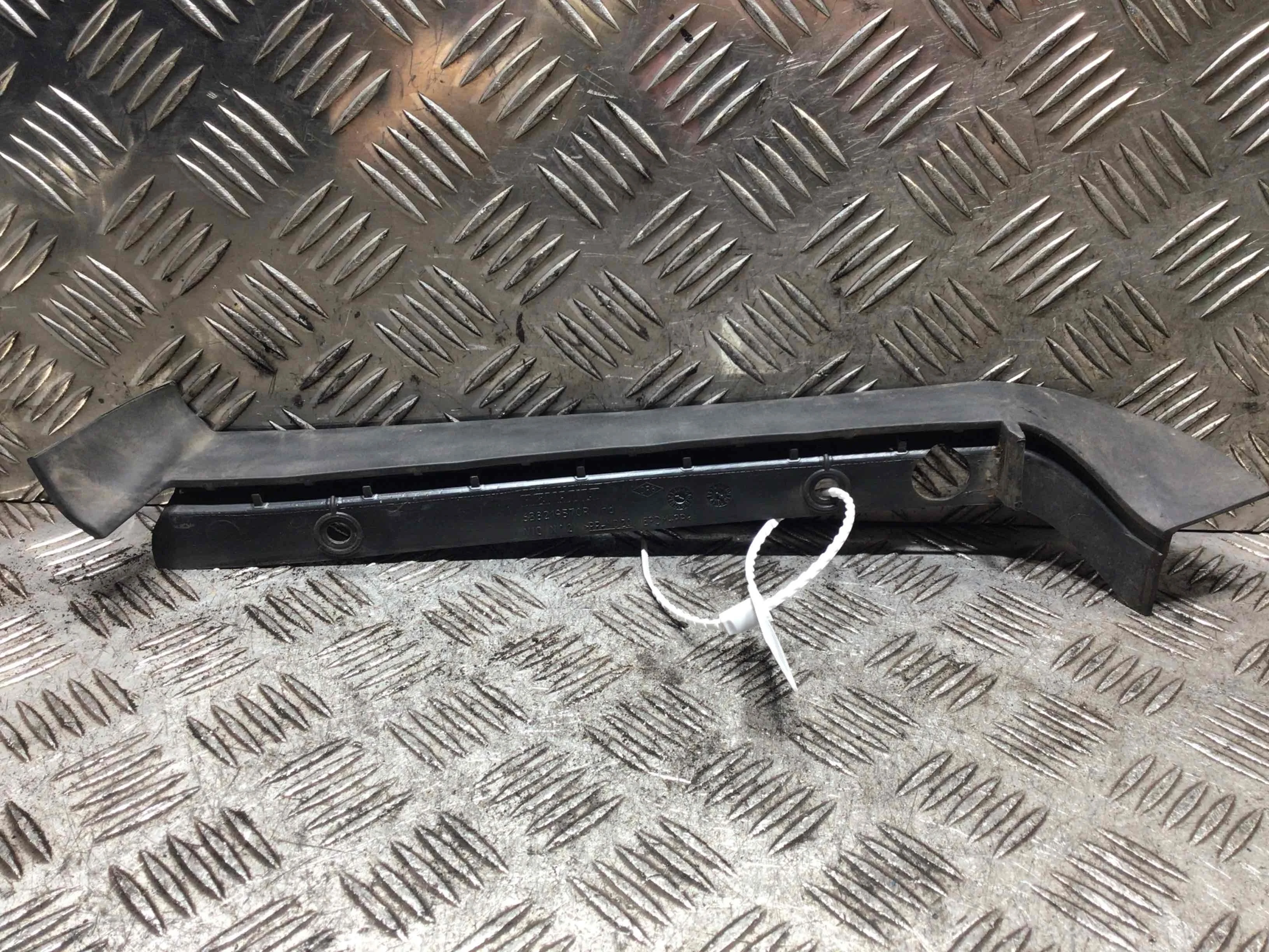 Уплотнитель Renault Megane 3 поколение (2009-2014) бензин 1.6 i Механика Купе