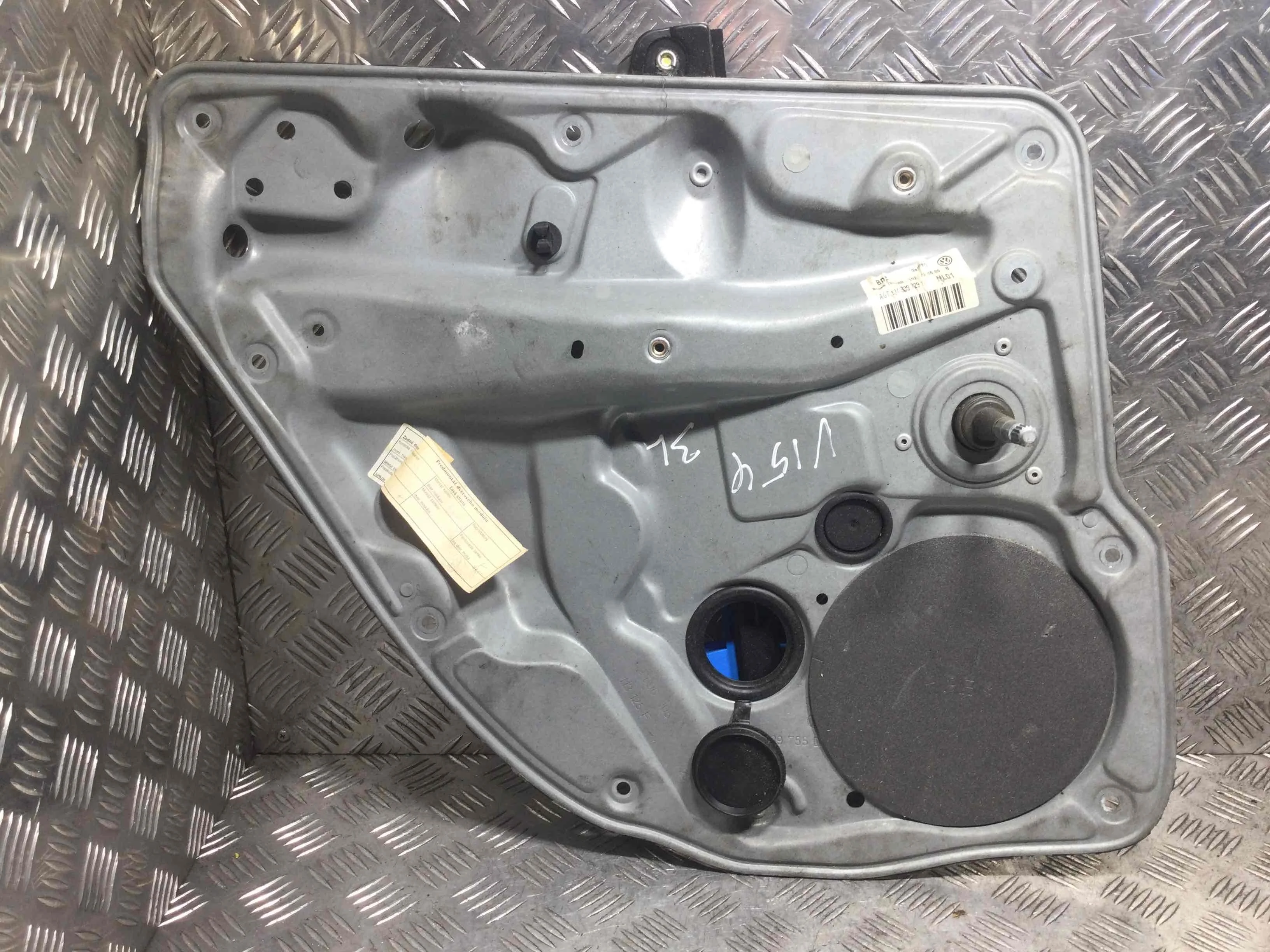 Стеклоподъемник задний левый Volkswagen Golf 4 поколение (1997-2004) бензин 1.4 i Механика Х/б