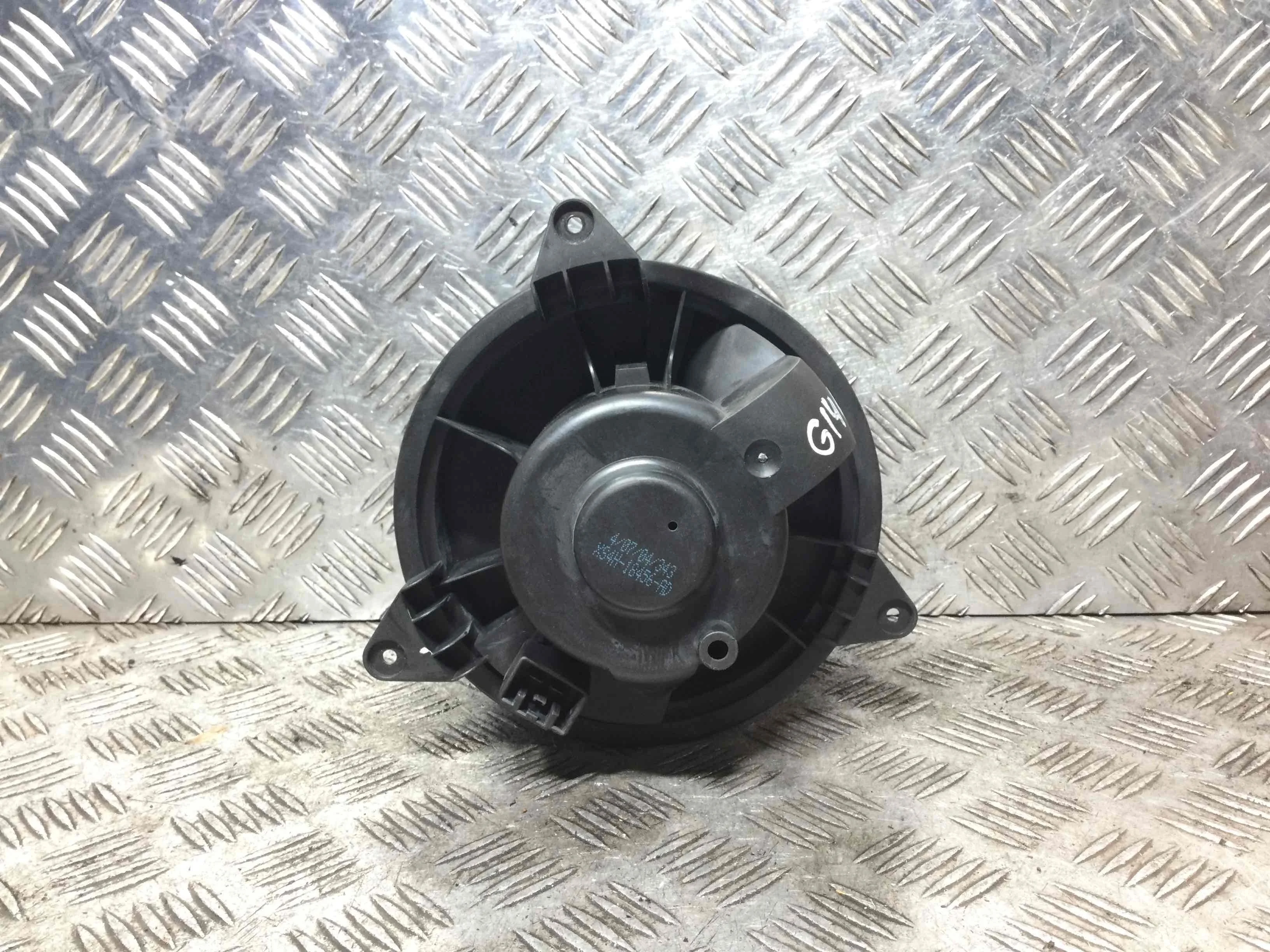 Моторчик печки Ford Focus 1 поколение [рестайлинг] (2001-2005) дизель 1.8 TDCi Механика Х/б