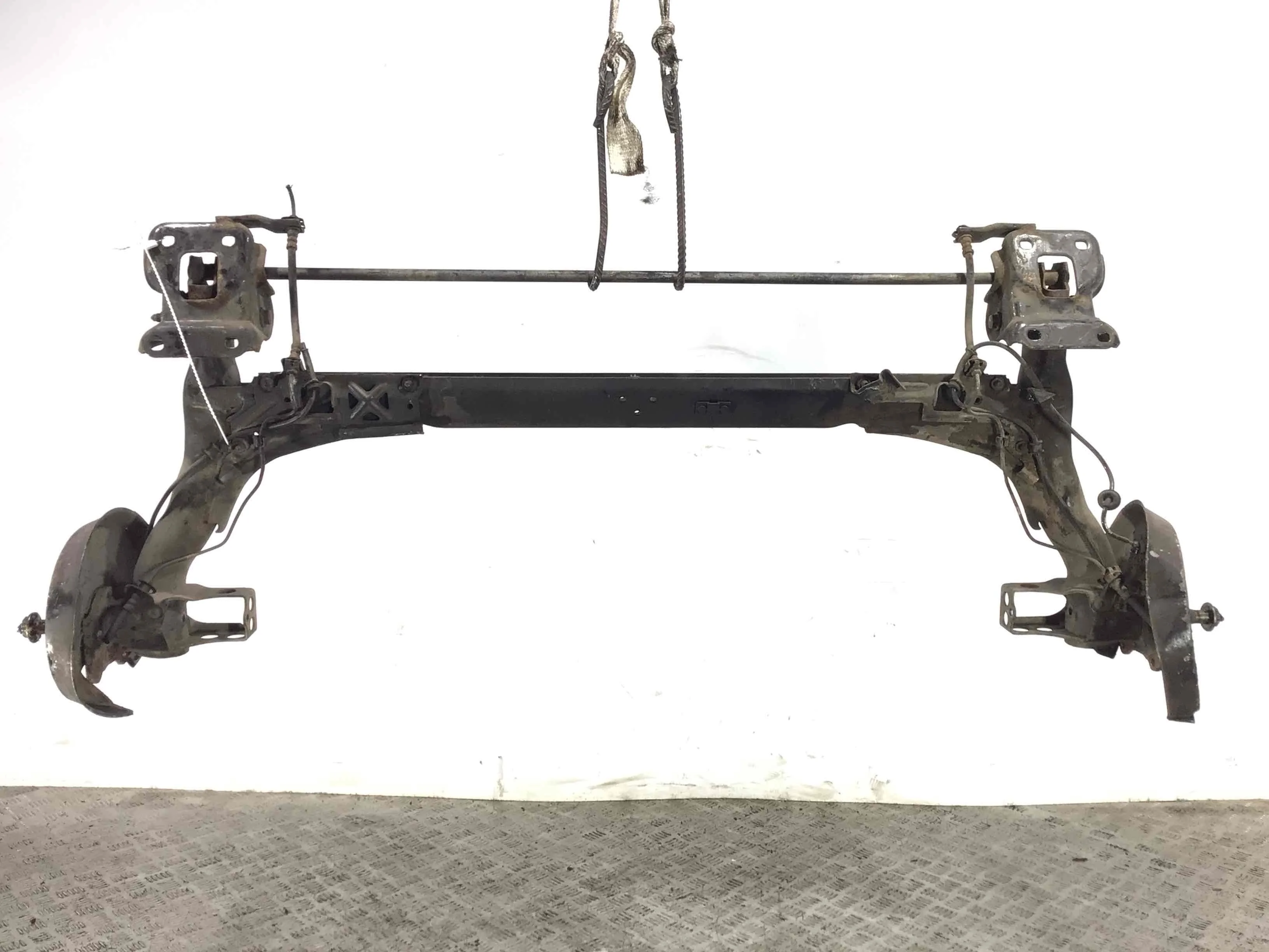 Балка подвески задняя Audi A4 B5 (1994-1999) бензин 1.6 i Механика Седан