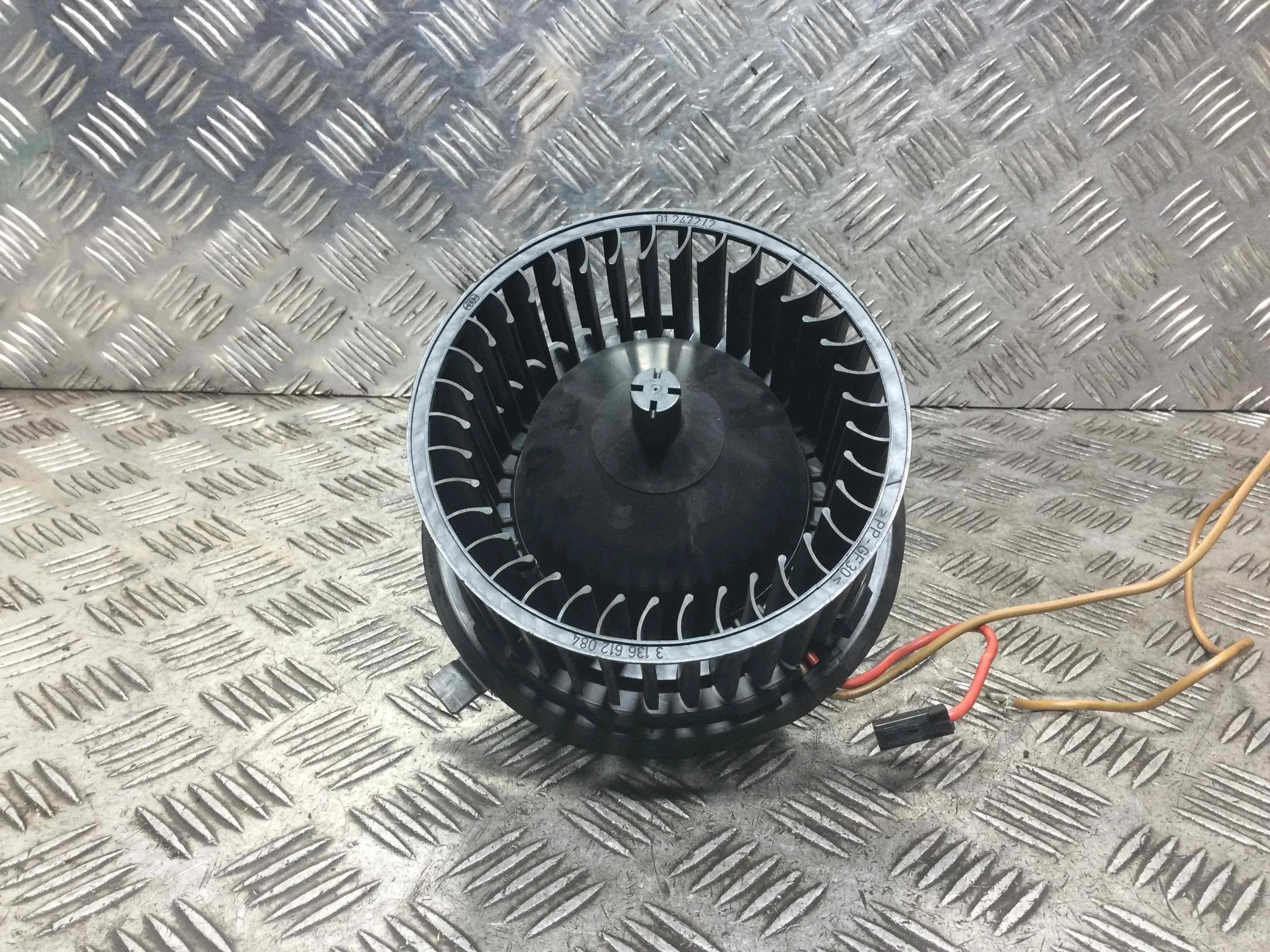 Моторчик печки Volkswagen Golf 3 поколение (1991-1997) бензин 1.6 i Механика Х/б