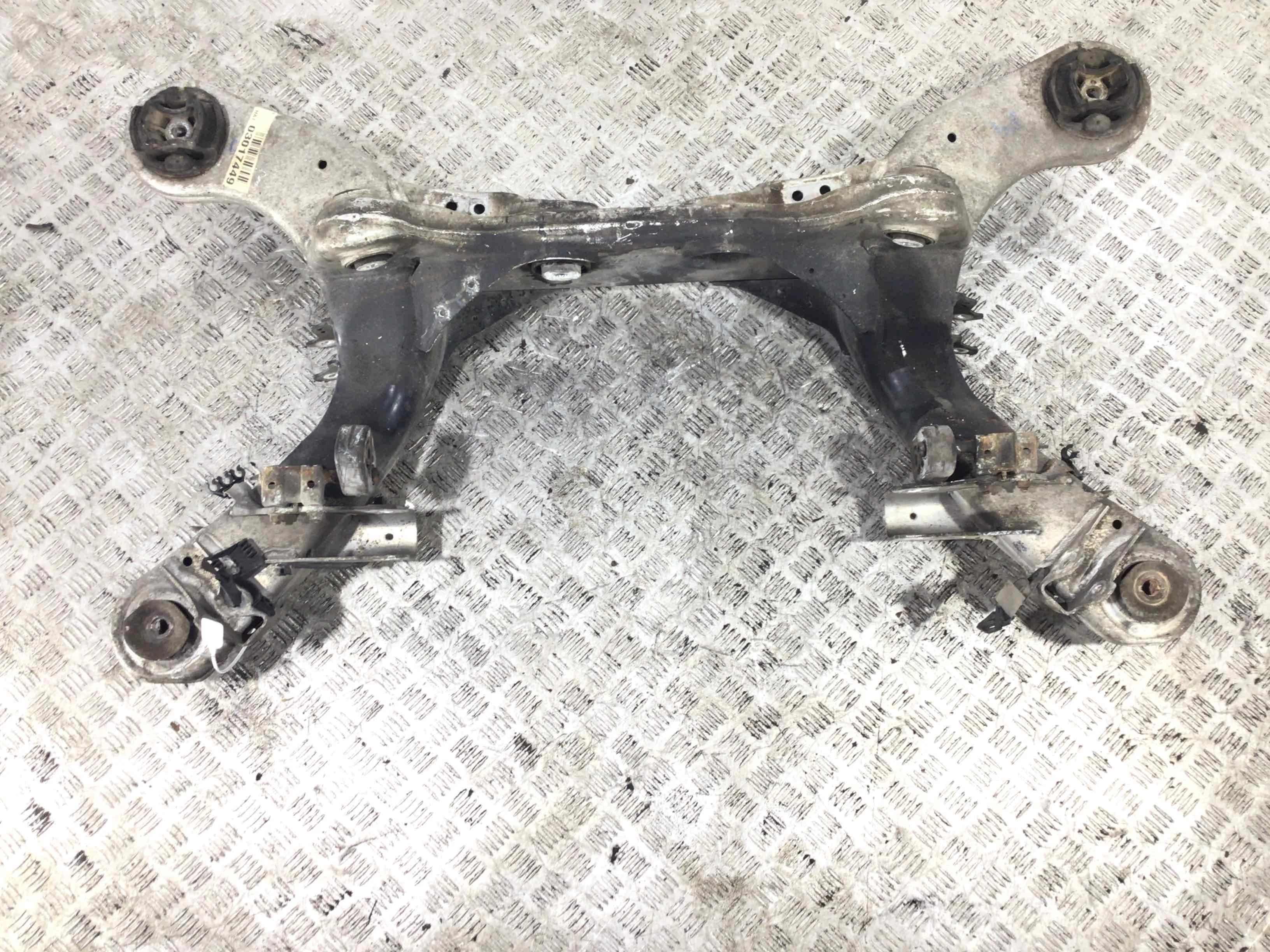 Балка подвески задняя Mercedes E-klasse E-klasse (W211) 2002 - 2009 бензин 5.0 i Автомат Универсал