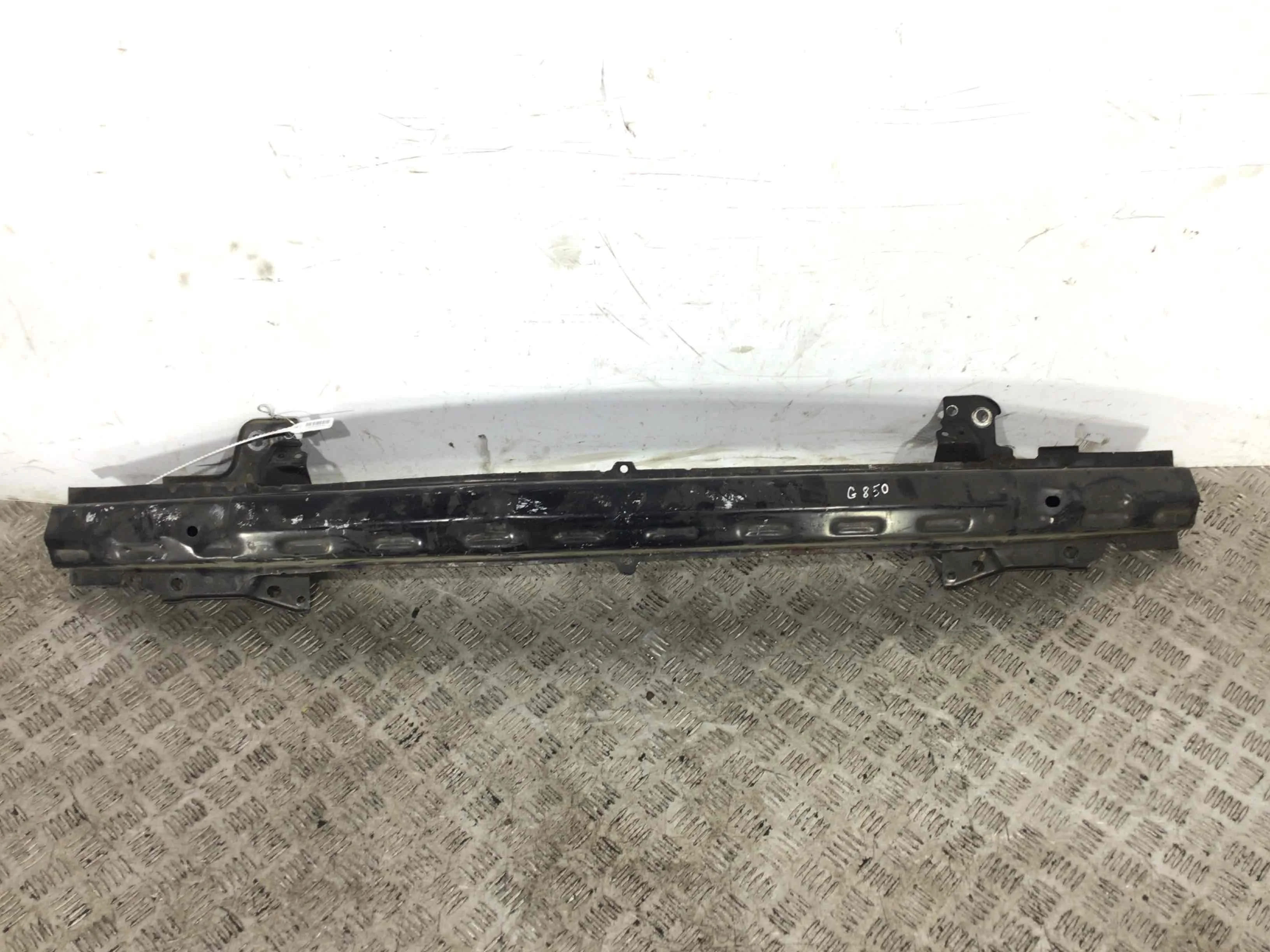 Усилитель бампера переднего Volkswagen Golf 4 поколение (1997-2004) дизель 1.9 TDI Механика Х/б