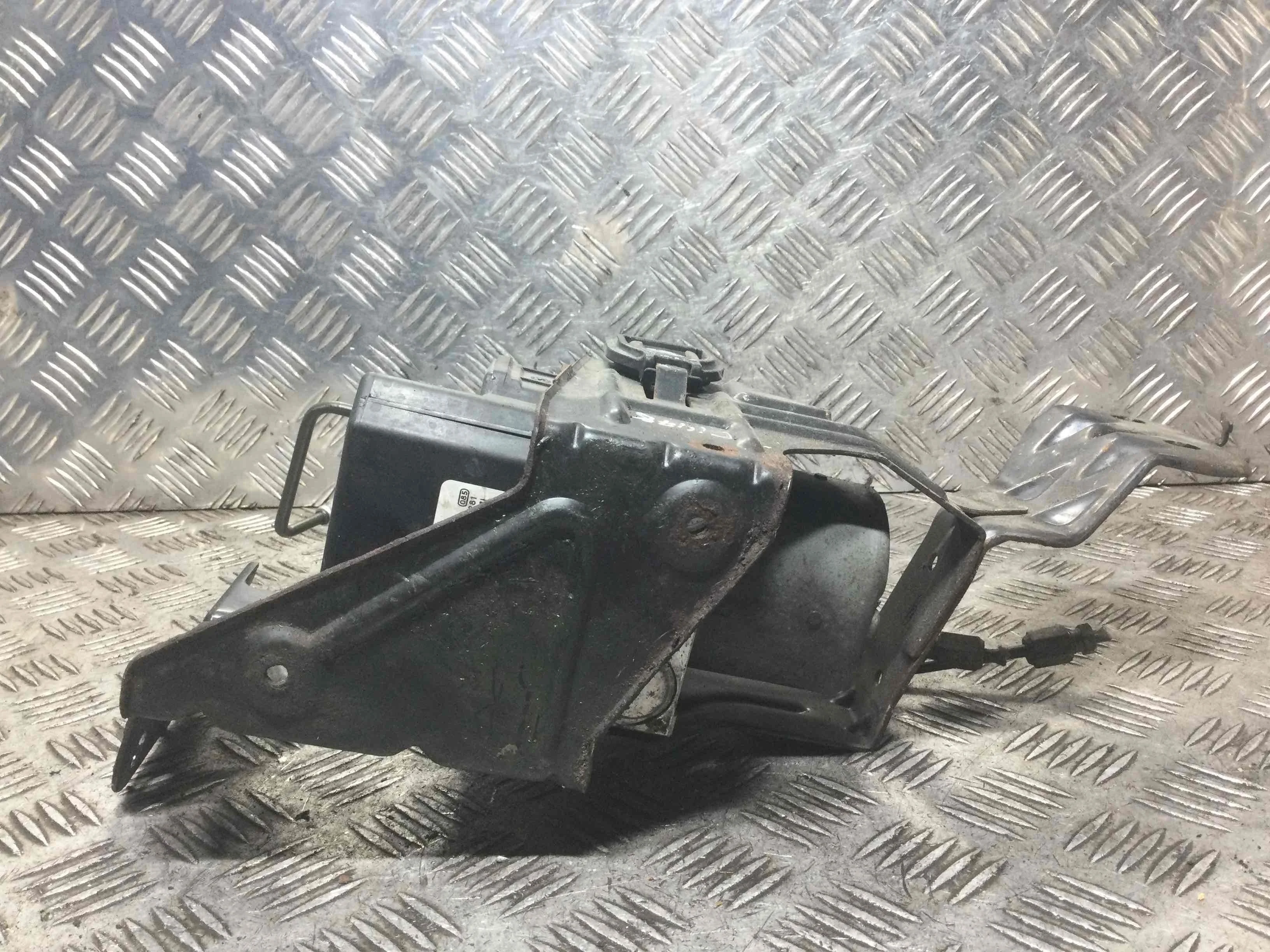 Блок ABS Ford Mondeo 3 поколение (2000-2003) бензин 1.8 i Механика Х/б