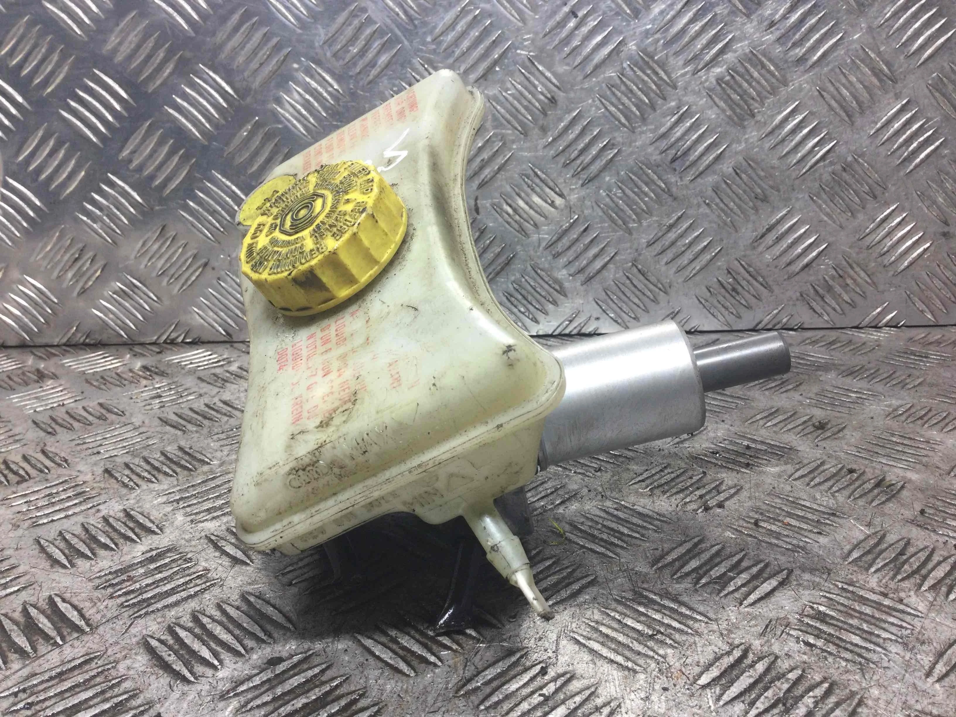 Цилиндр тормозной главный Audi A6 C5/4B (1997-2004) дизель 2.5 TDI Вариатор Универсал