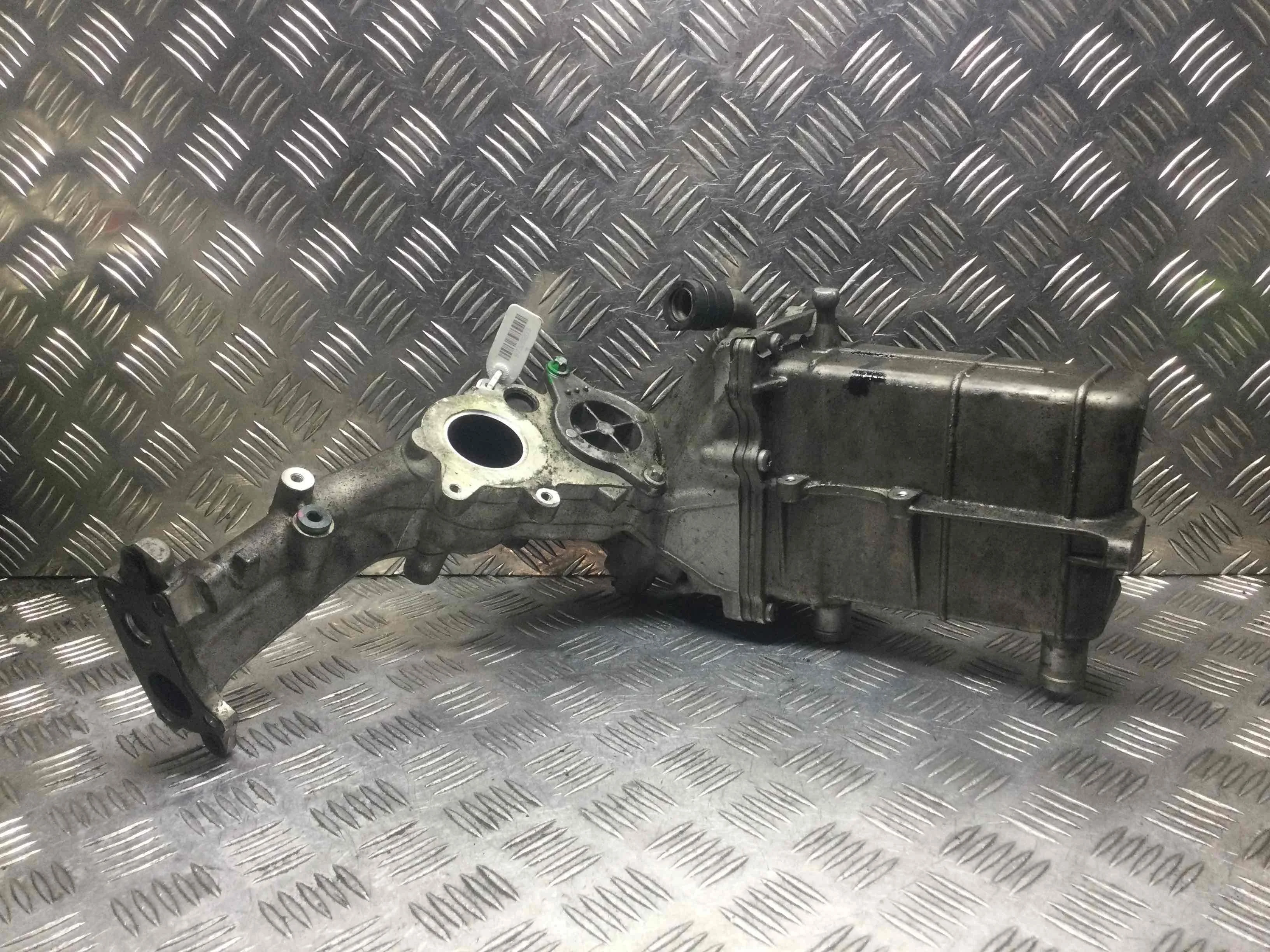 Радиатор EGR Mercedes Sprinter Sprinter II (w906) 2006 - 2017 дизель 2.2  Механика Микроавтобус