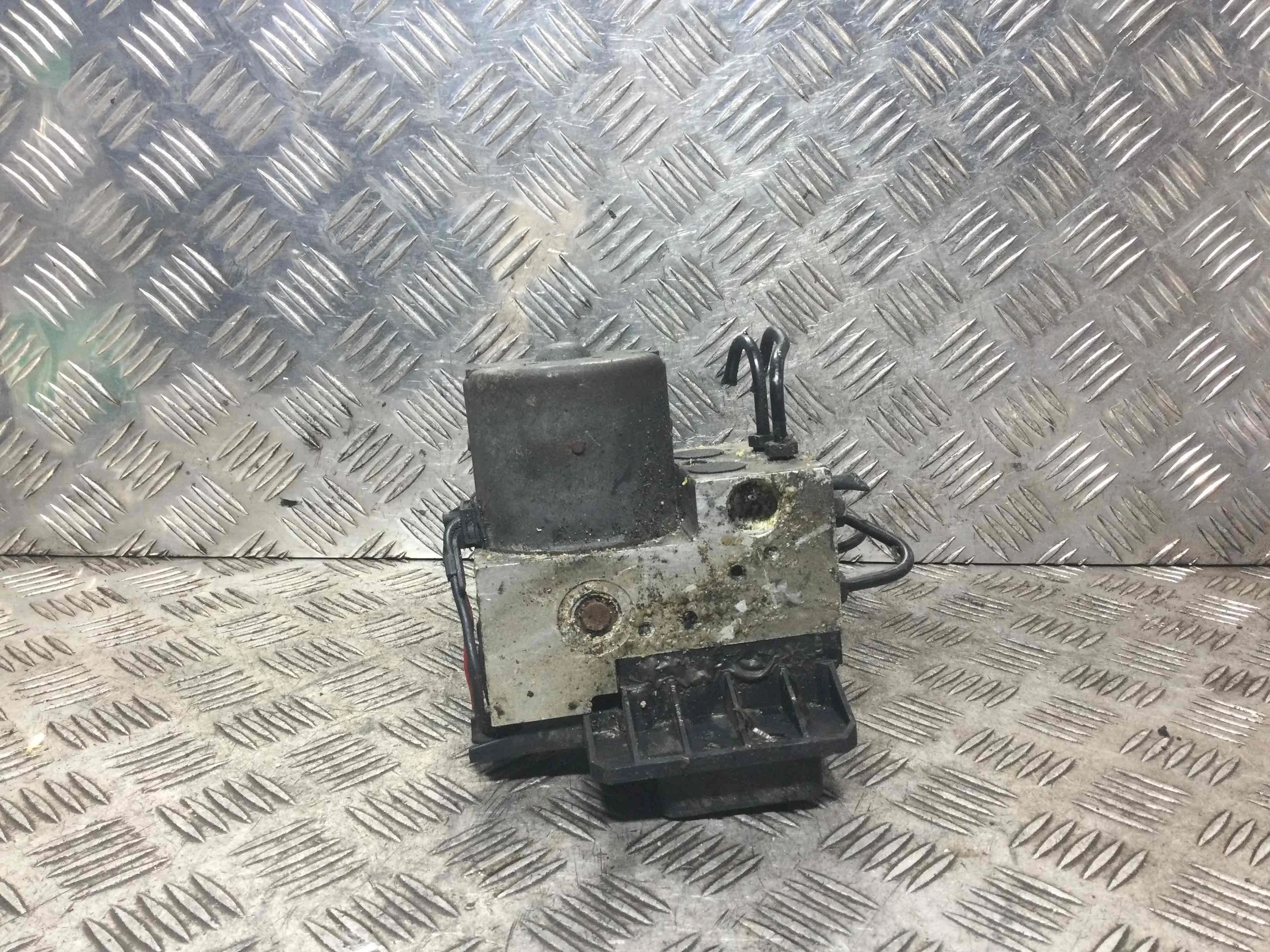 Блок ABS Volkswagen Passat B5 (1996-2000) бензин 1.8 i Механика Универсал