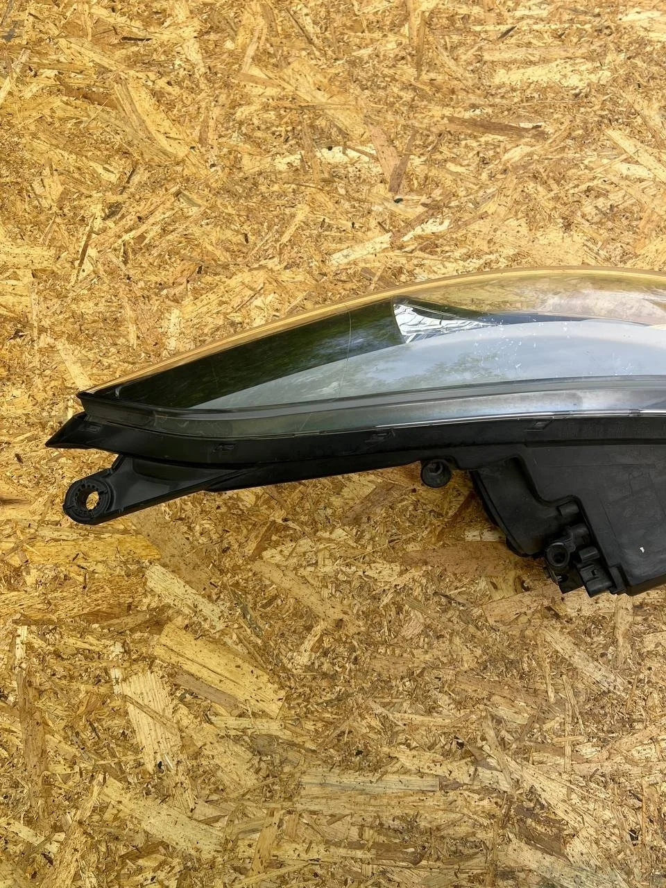 Фара левая Hyundai Elantra MD 2011-2016