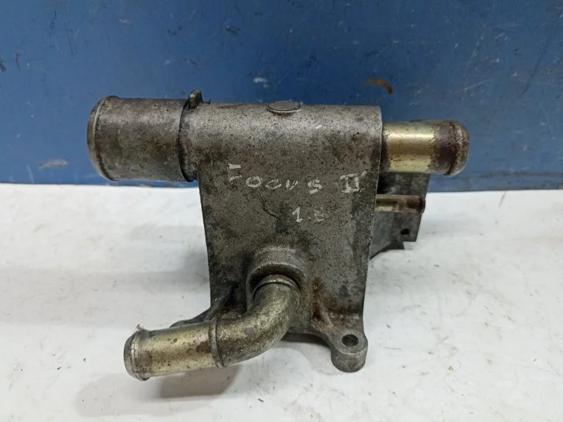 Фланец системы охлаждения Ford Focus 2 2008 1360282 1.8 QQDB