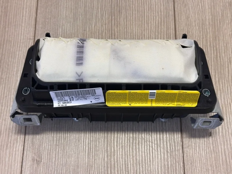 Подушка безопасности в торпеду Porsche Cayenne 2011 958 (92A)