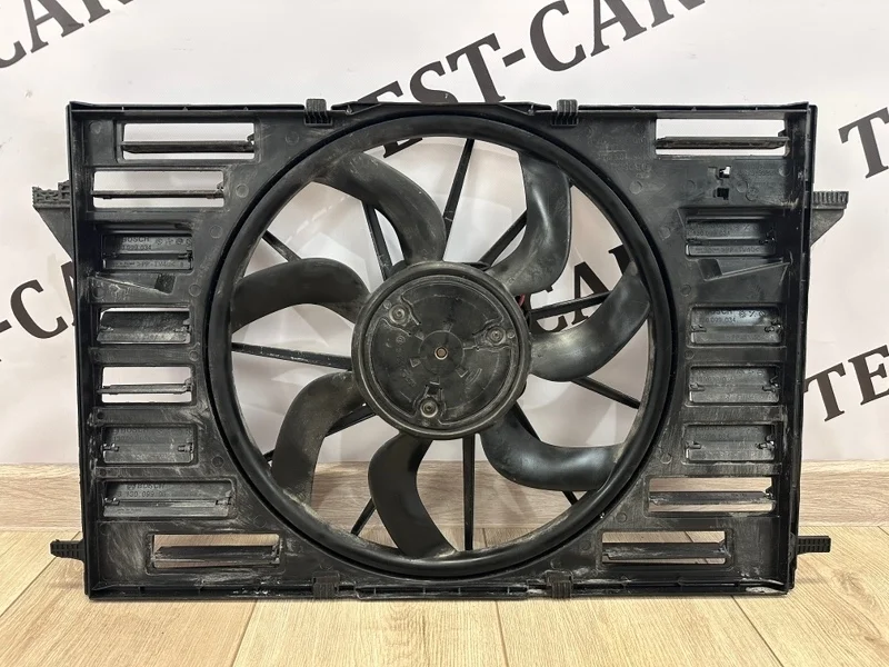 Вентилятор охлаждения сборе диффузором Audi Q7 2015- 4M