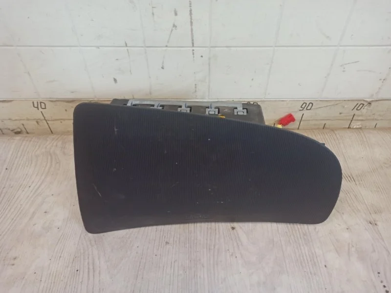 Подушка безопасности MITSUBISHI PAJERO SPORT 2 2008 2009 2010 2011 2012 2013 2014 2015 MN123966XA KH, правая