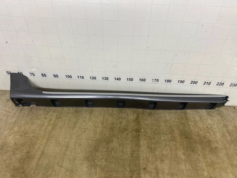 Порог NISSAN TERRANO 2010 2011 2012 2013 2014 2015 2016 2017 2018 2019 2020 2021 2022 768506677R D10, правый