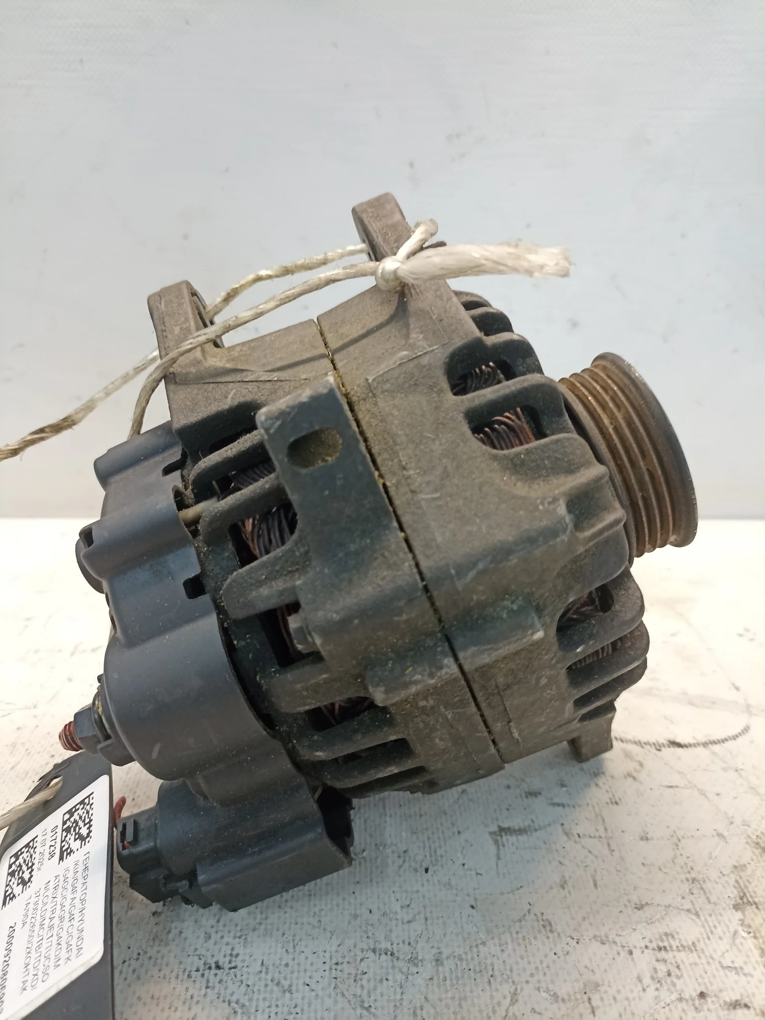 ГЕНЕРАТОР HYUNDAI KIA 3730022650 D4050