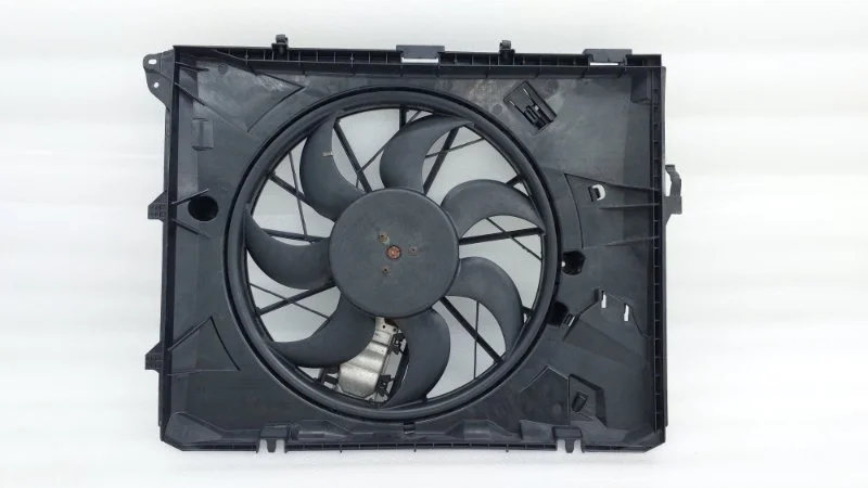 Вентилятор охлаждения BMW X1 2012 E84