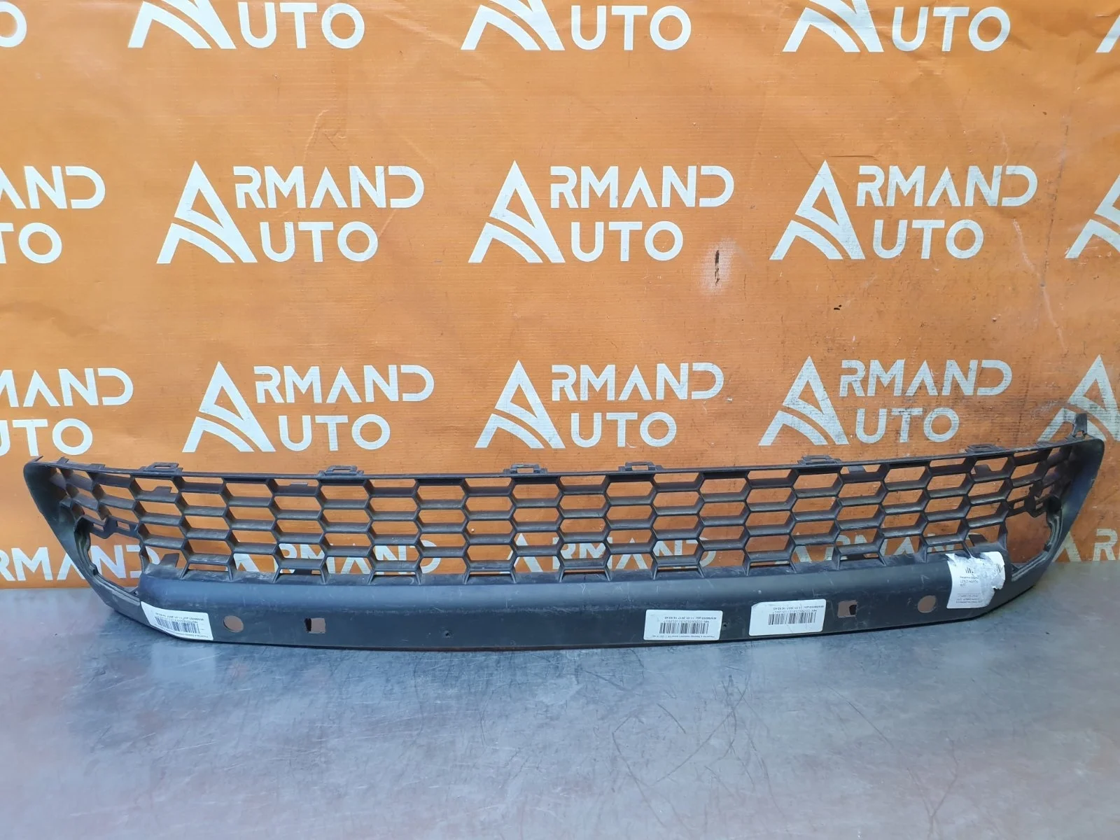 Решетка бампера Lexus NX 2014-2017