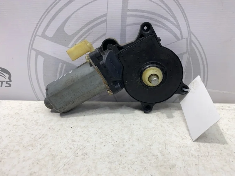 Моторчик стеклоподъемника BMW X5 2004 E53