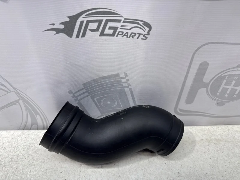 Патрубок воздушного фильтра правый Mercedes-benz ML 2007 W164