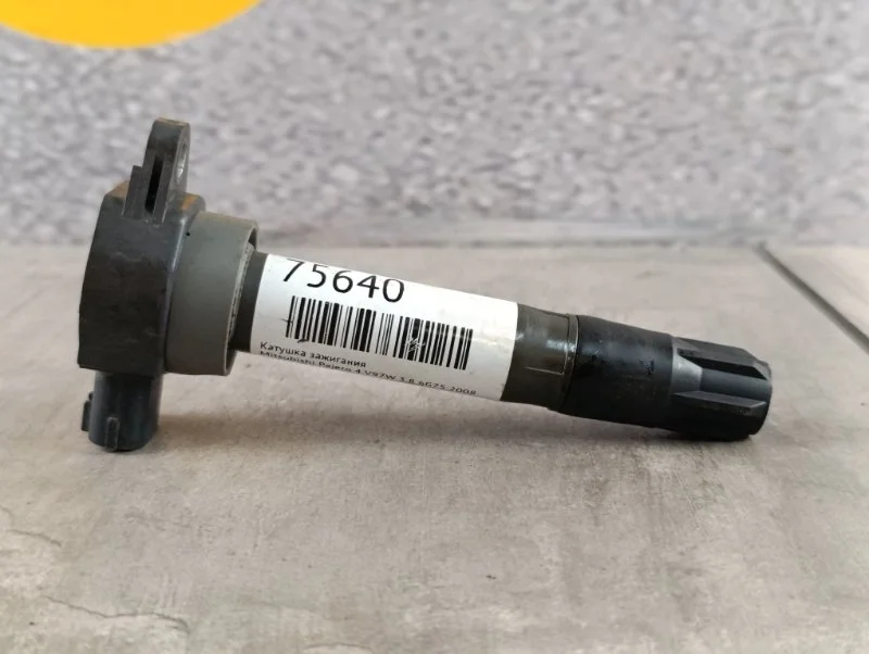 Катушка зажигания Mitsubishi Pajero 4 2008 V97W