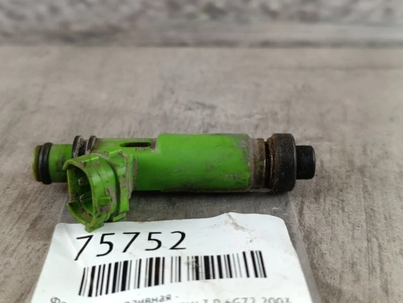 Форсунка топливная Mitsubishi Pajero 3 2003 V73W