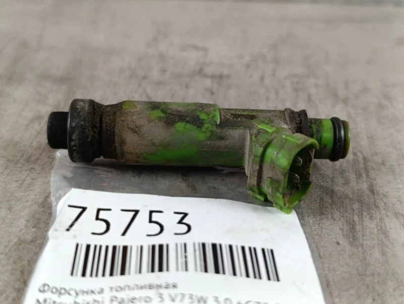Форсунка топливная Mitsubishi Pajero 3 2003 V73W