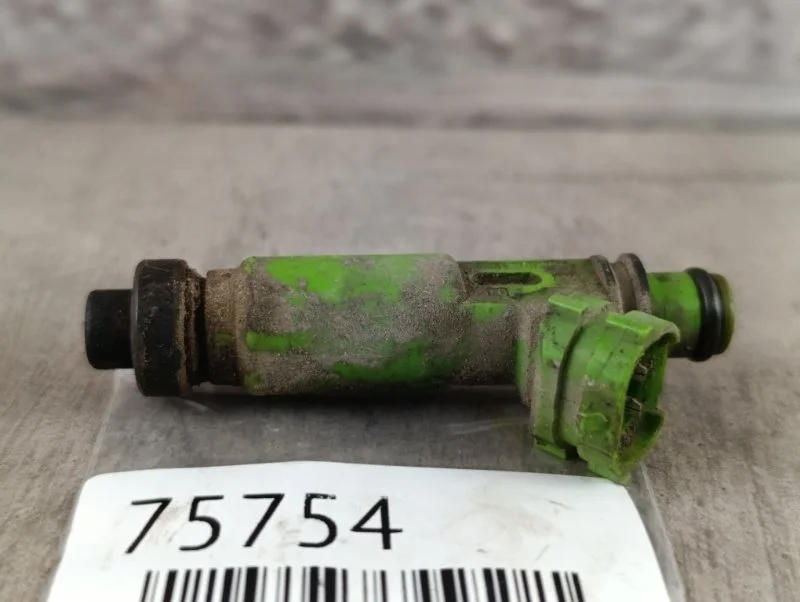 Форсунка топливная Mitsubishi Pajero 3 2003 V73W