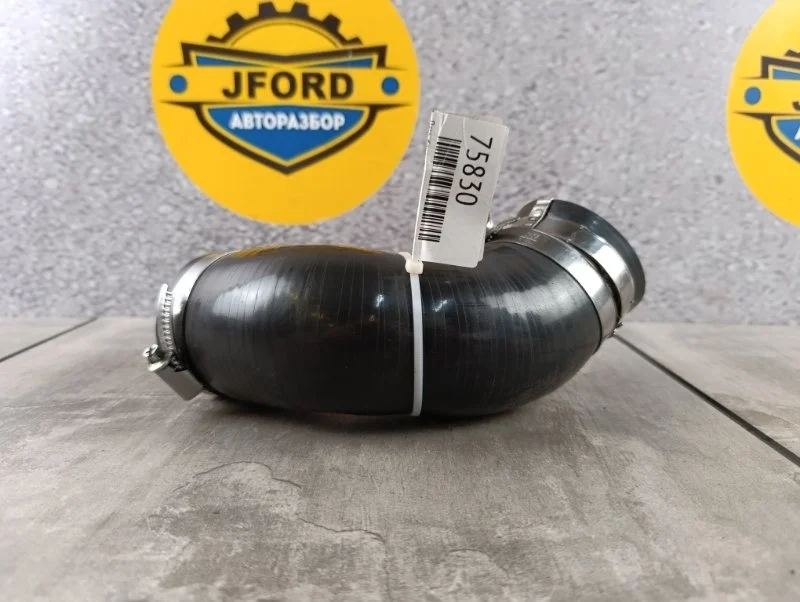 Патрубок интеркулера Volvo XC60 2009 DZ44