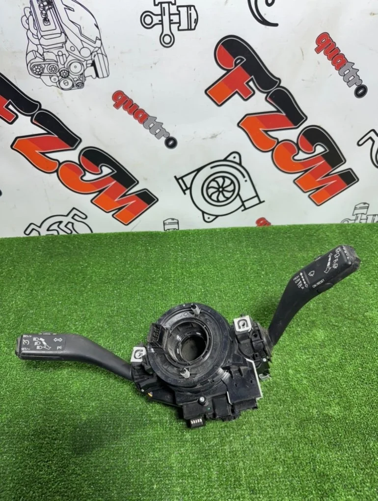 Подрулевой переключатель Volkswagen Tiguan 1K0959653C 5N