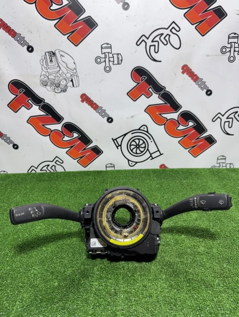 Подрулевой переключатель Audi A4 8K0953568F B8