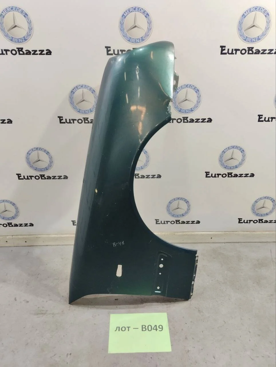 Крыло переднее правое Mercedes W210