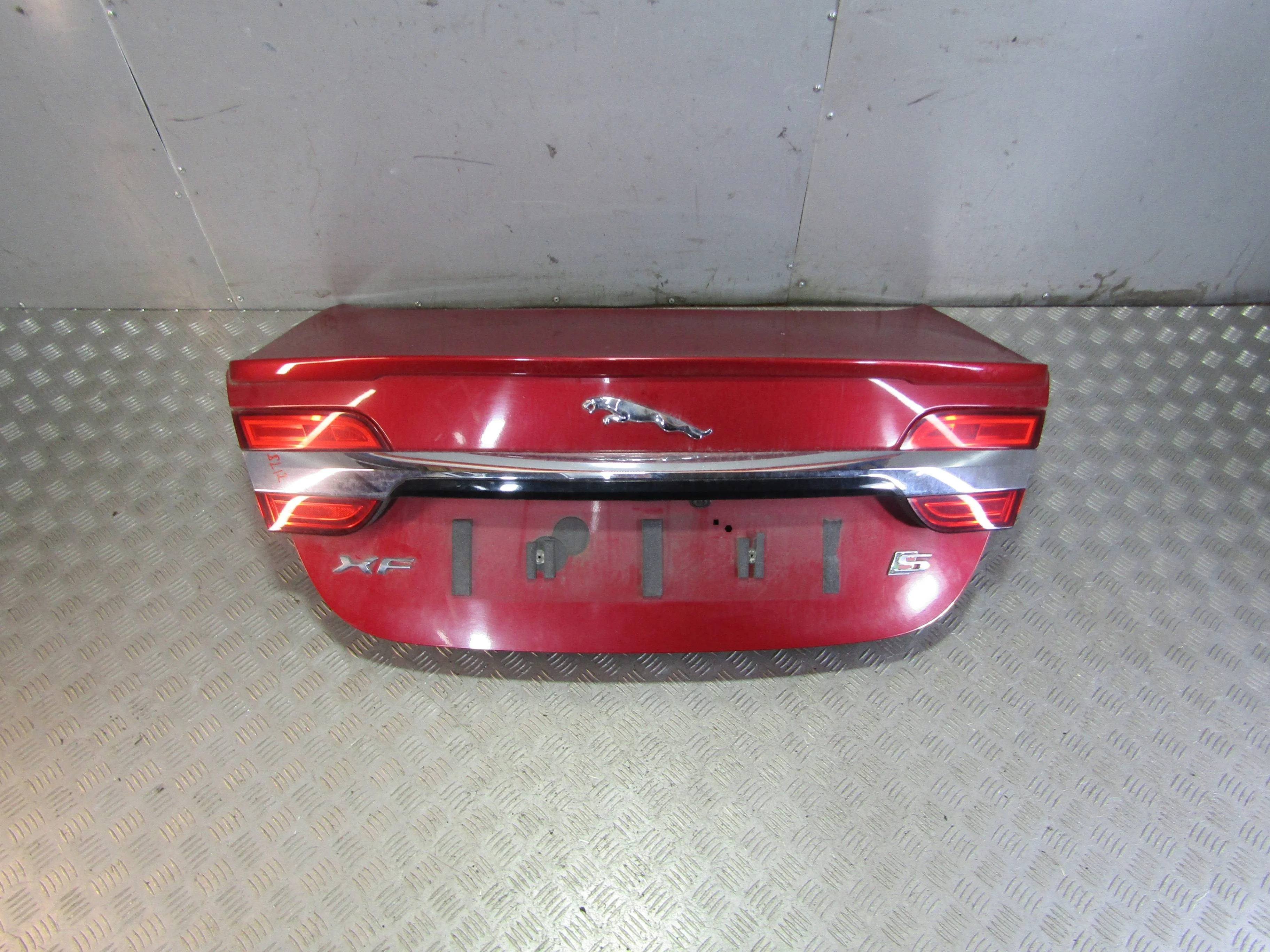 Крышка багажника JAGUAR XF I рестайлинг (2011—201