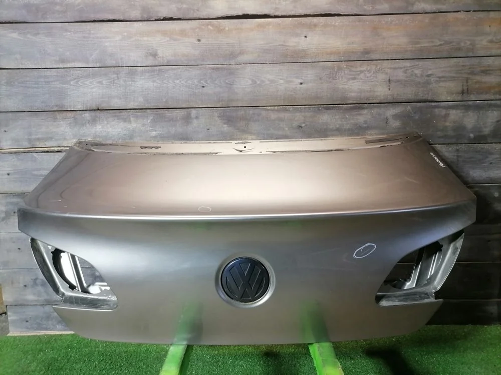 В наличии Крышка багажника Volkswagen Passat Cc