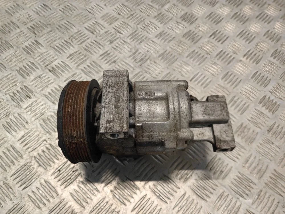 Компрессор кондиционера Renault Logan 2